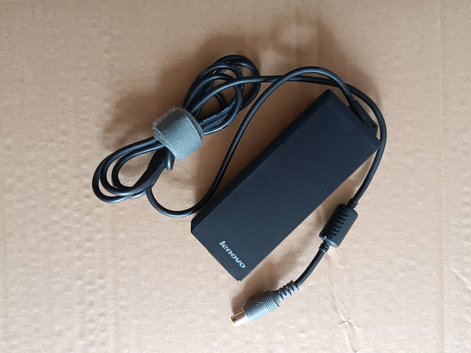 Încărcător laptop / charger original LENOVO - PA-1900-171 - 20V - 90W