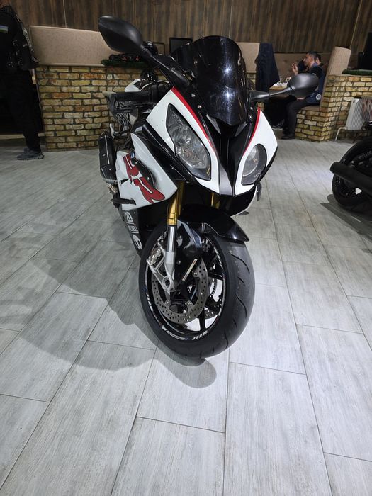 BMW s1000rr sotiladi