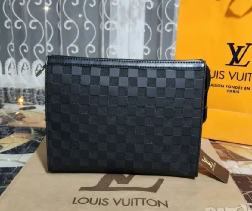 Клъч louis vuitton