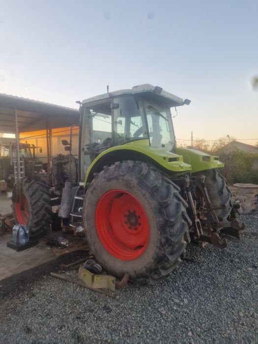 Dezmembrez claas ares