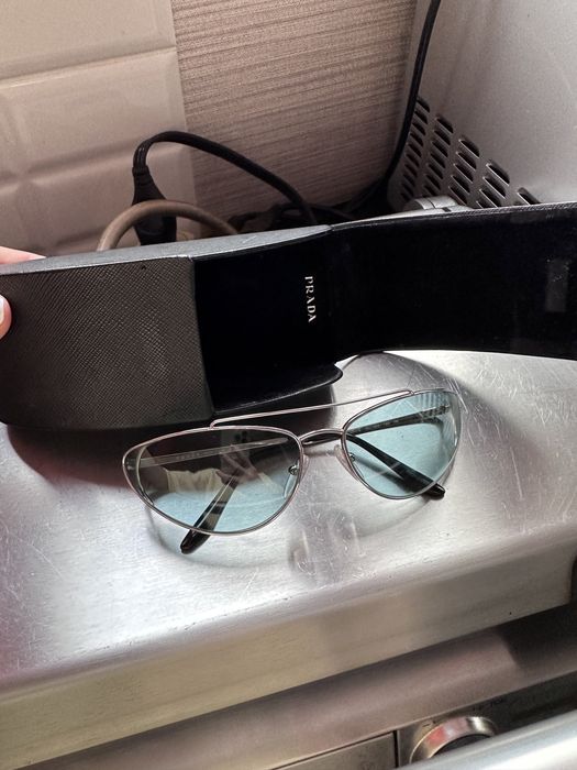 Очки  женские prada