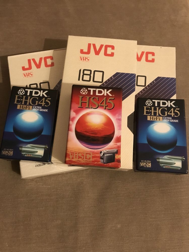 Нови касети за видеокамери VHS-C /VHS