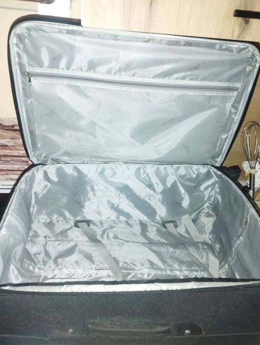 Текстилен куфар среден