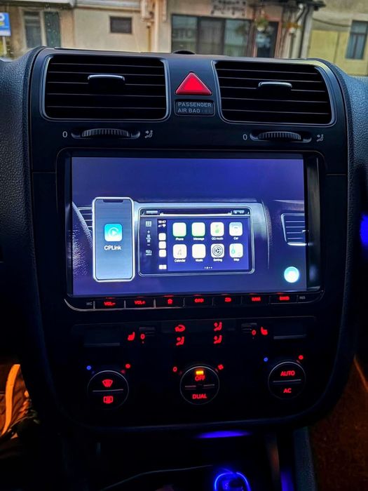 Golf 5 GT.