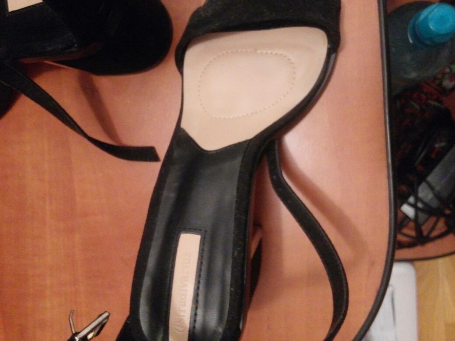 Sandale Stradivarius