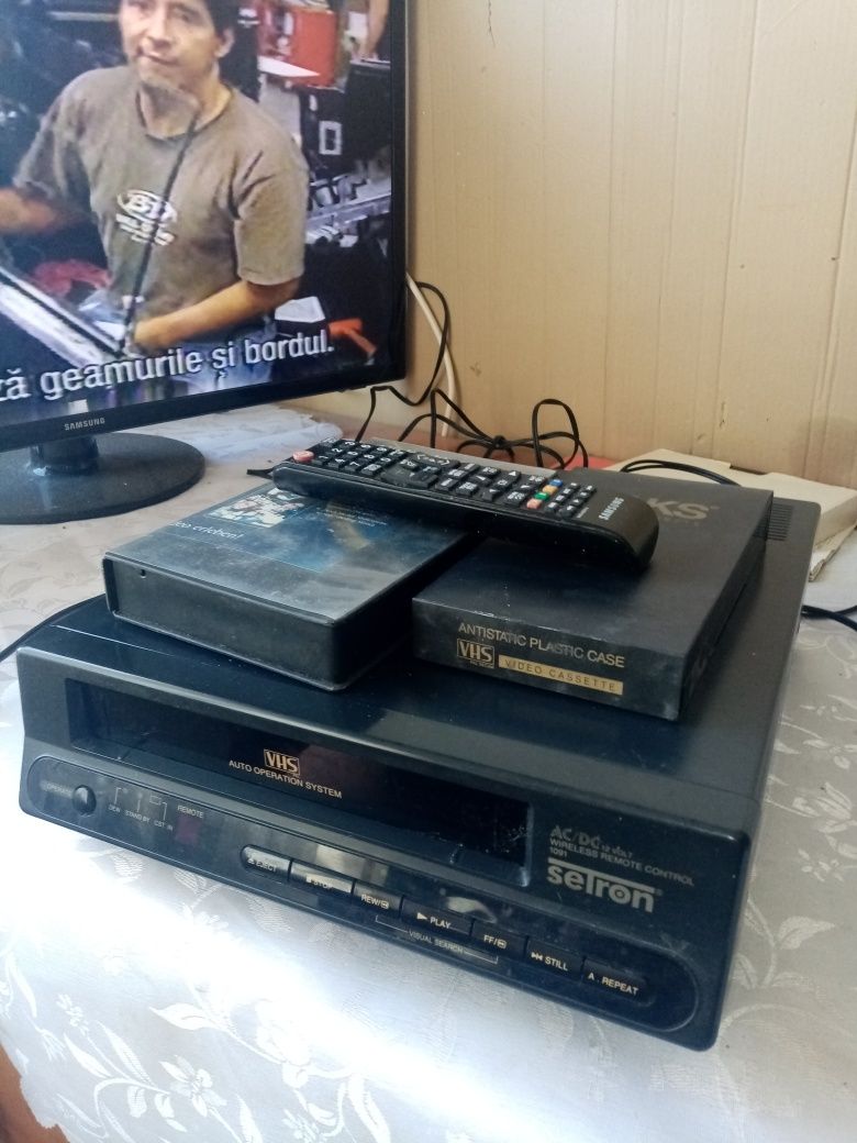 VHS video player