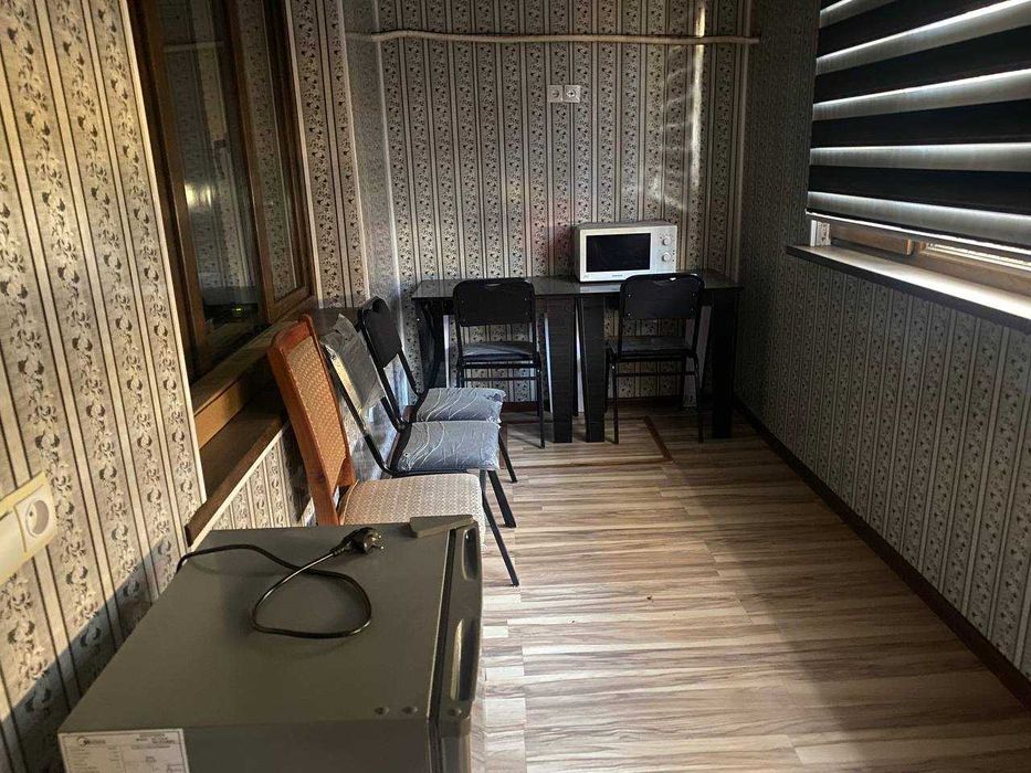 Метро БИЙ , ул. Мирзо Улугбека  Офис  3/1/4 (Выгодно ! Срочно !)