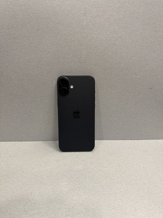 Продавам iPhone 16 PLUS 100% батерия