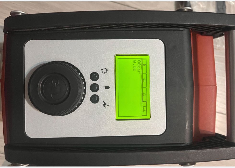 Presa profesionala taiere , intercable CP700