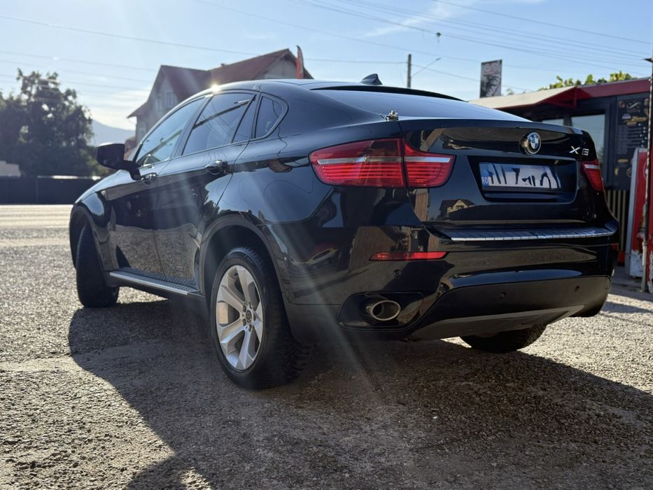 BMW X6 3.0 bi turbo 286CP