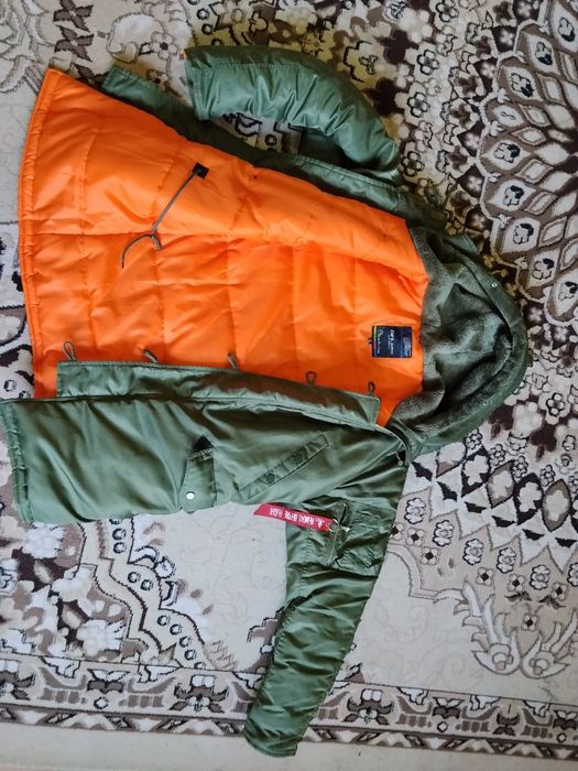 Продается куртка Аляска,цвет оливковый .