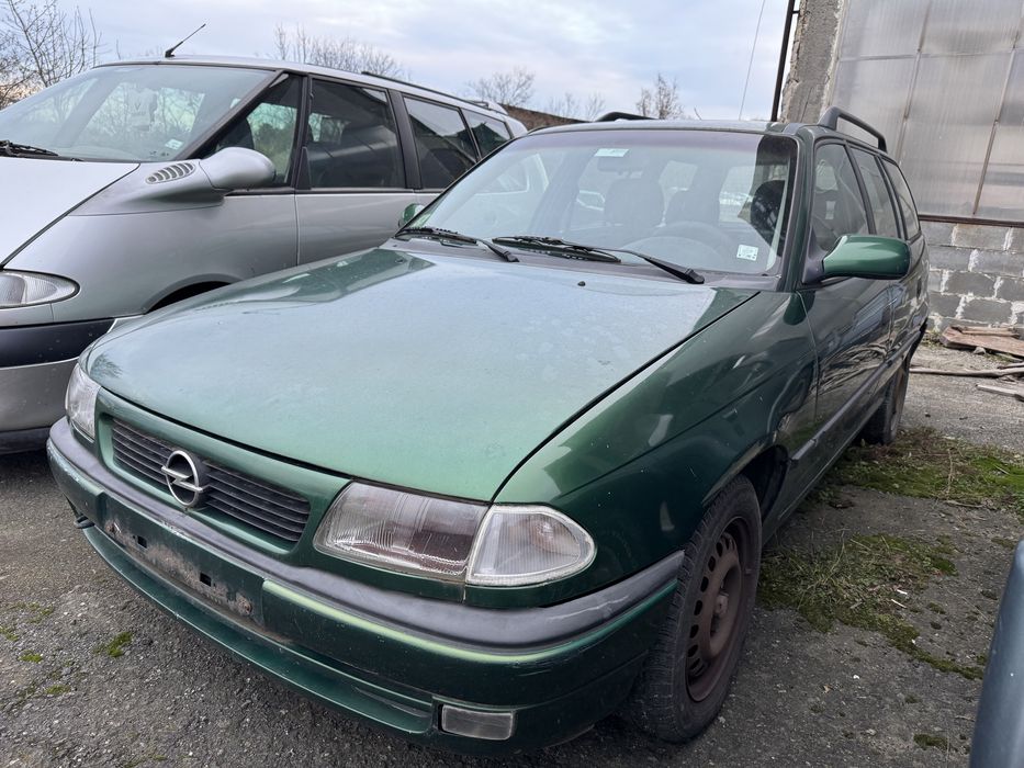 Opel Astra F 1.6i 1996г На Части