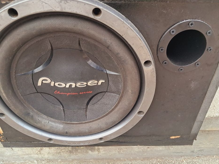 Cutie subwoofer auto portbagaj