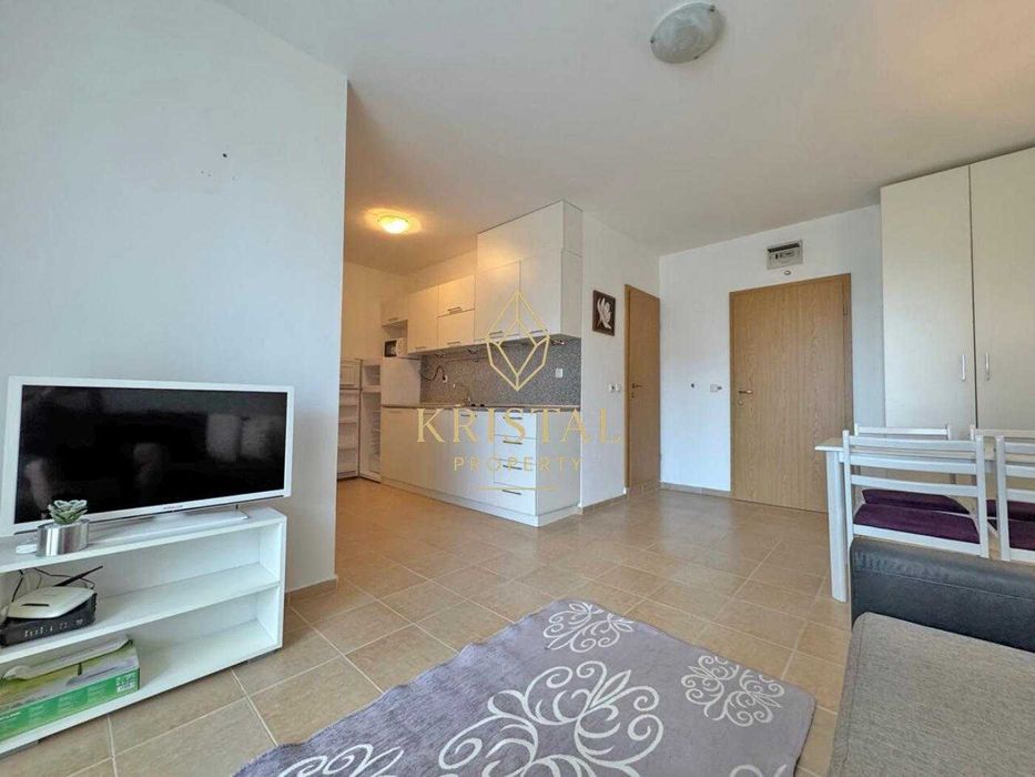 Продава се Двустаен апартамент в к.к. Слънчев бряг - 50 кв.м за 1490 €/кв.м - Снимка #3