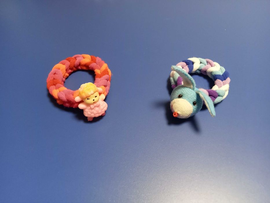 Детские браслеты из резиночек. Цена 400тг/шт.