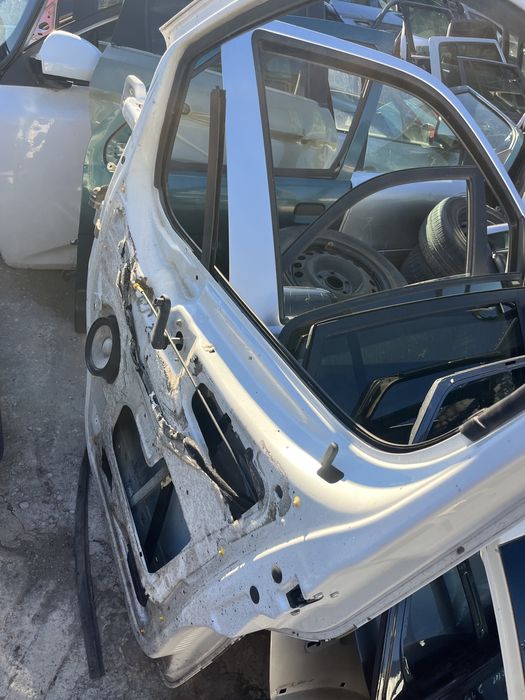 Врата Opel Vivaro,Renault Trafic 2008г.