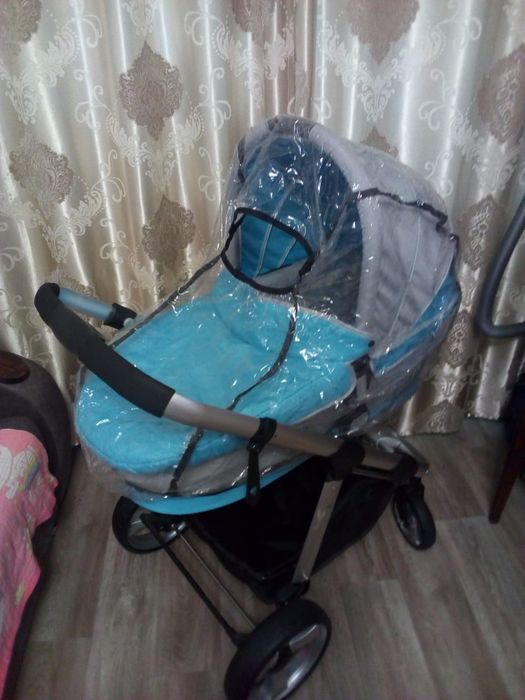 Продам коляску 2 в 1  (люлька+летнее кресло) лето-зима