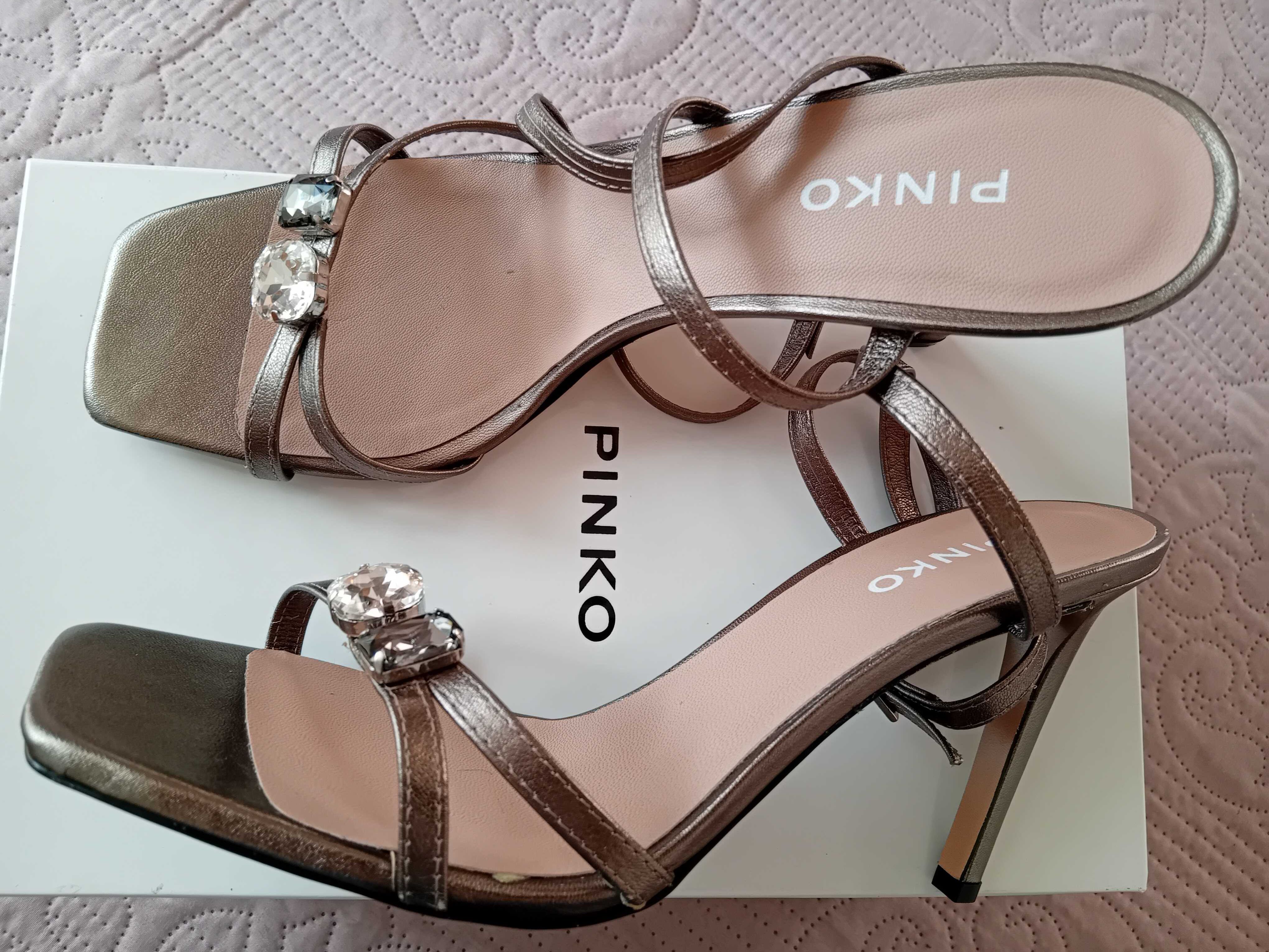 Shepherd/PINKO агнешка кожа сандали   N37 ,38,40,41