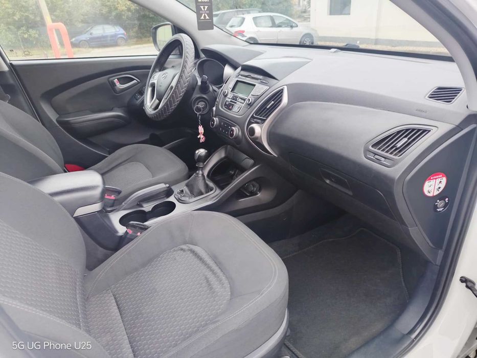 Продавам джип Hyundai IX35