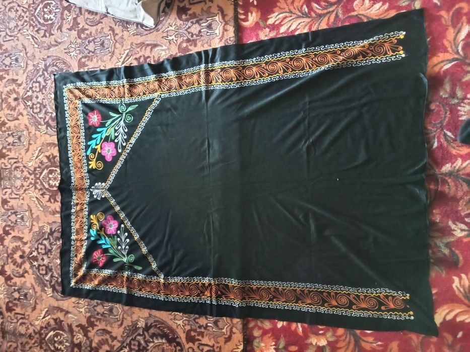 Albaniskiy Palaklar antikvar