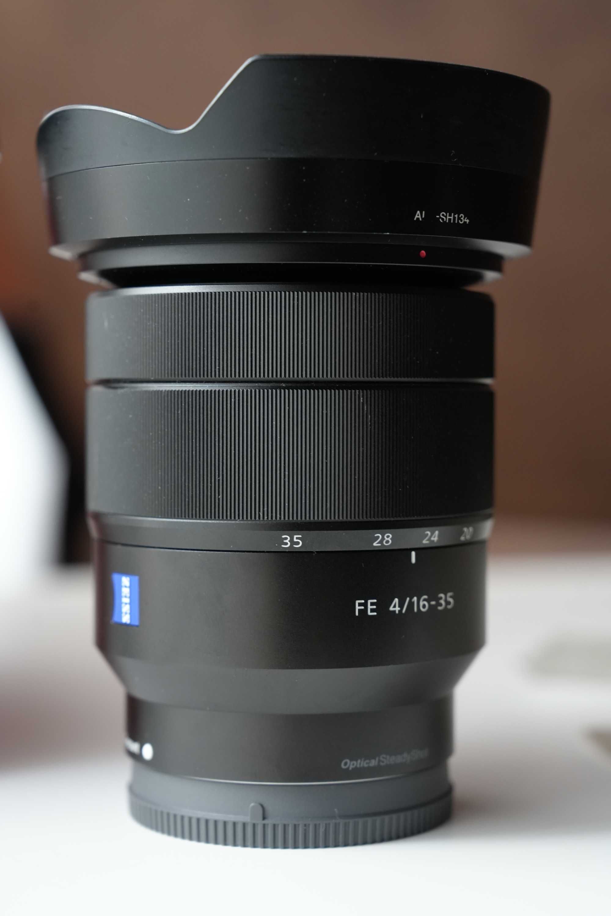 sony  FE 16-35mm F4 oss zeiss