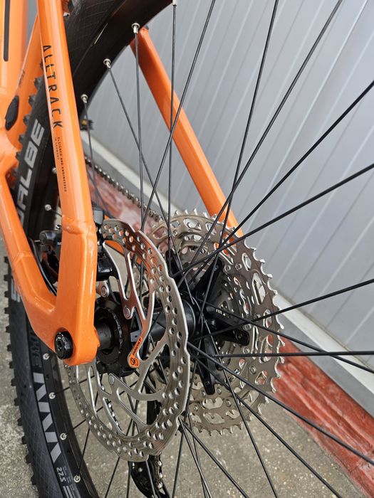 Продавам електрически велосипед Hibike 27.5 All Track