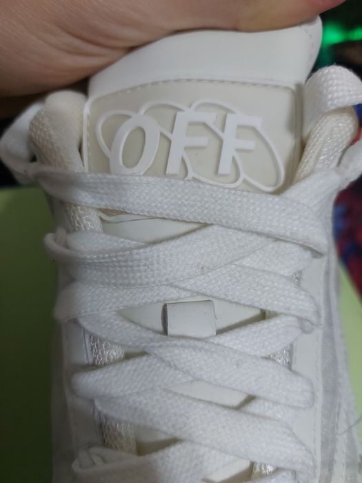 Off White ODSY-1000