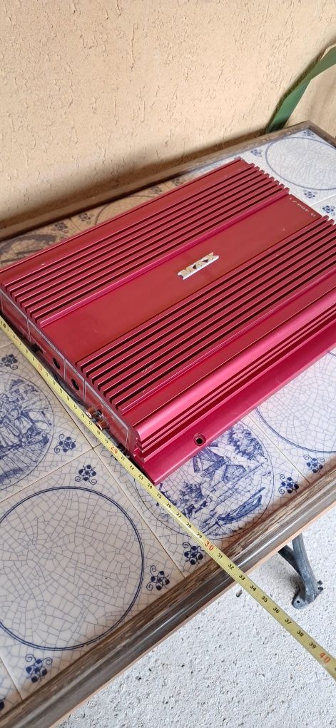 Amplificator auto Max