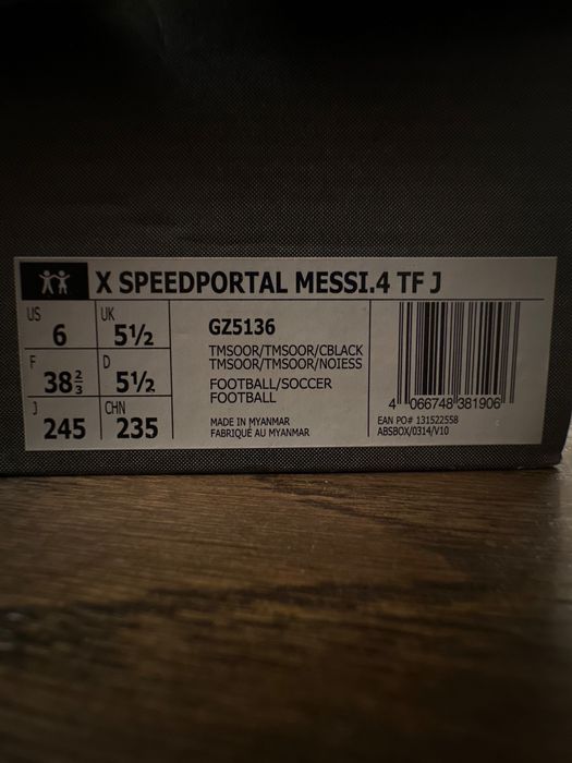 СТОНОЖКИ НА ADIDAS 38 размер са идеални за футбол