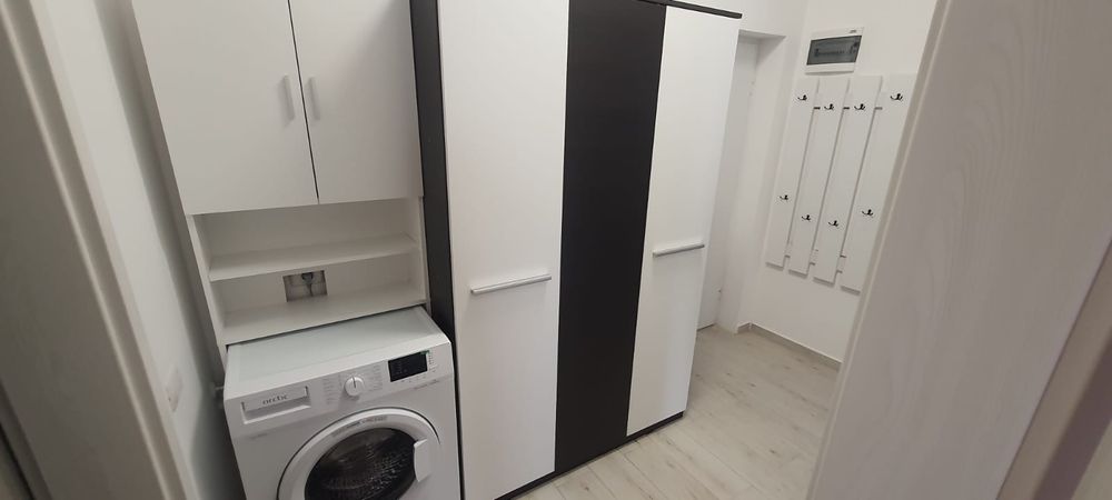 Inchiriez apartament 2 camere,decomandat- sos.Salaj- targ Pucheni