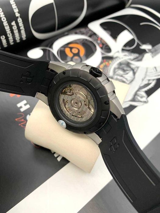 Perrelet Turbine Poker silver black