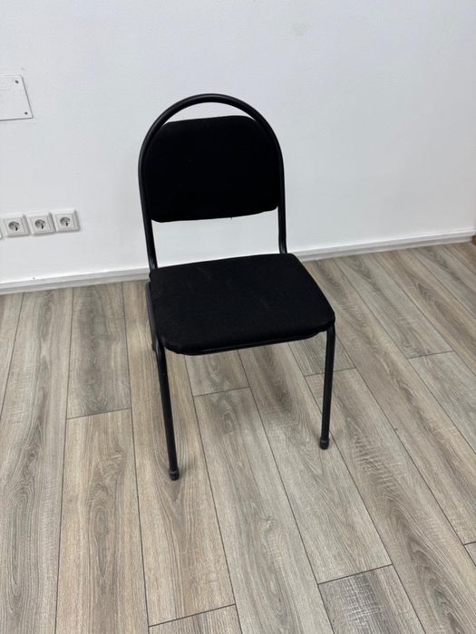 Офисные стулья в отличном состоянии