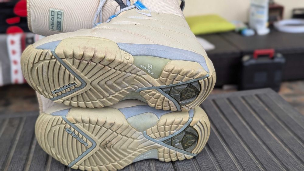 Vând placa snowboard de 145 Rossignol și boots Head mărime 40