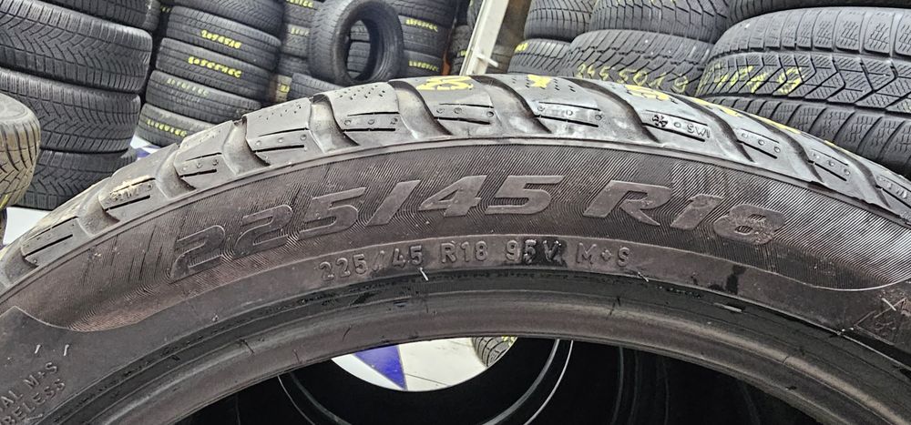 225 45 18 și 255 40 18
