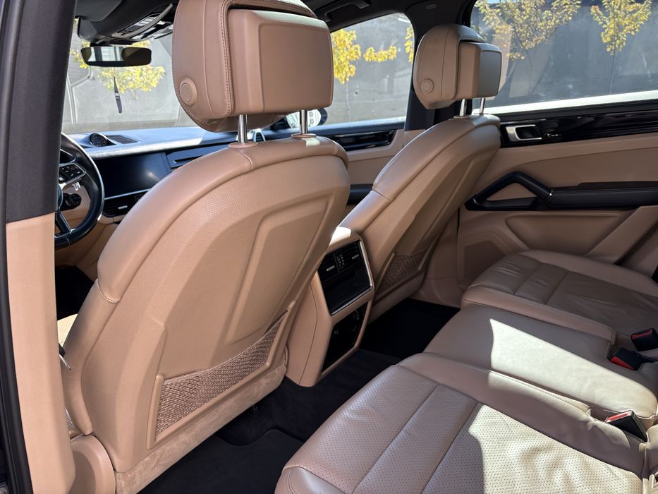 Porsche Cayenne Chrono/Matrix/Panoramic accept variante