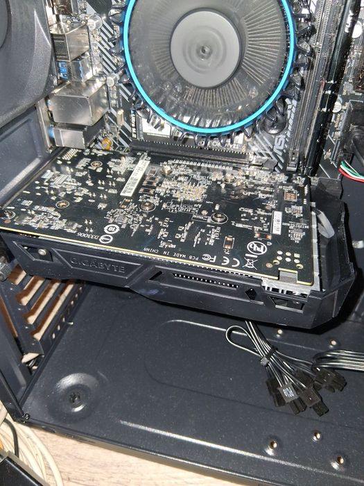 Видео карта NVIDIA GTX 1050ti 4GB