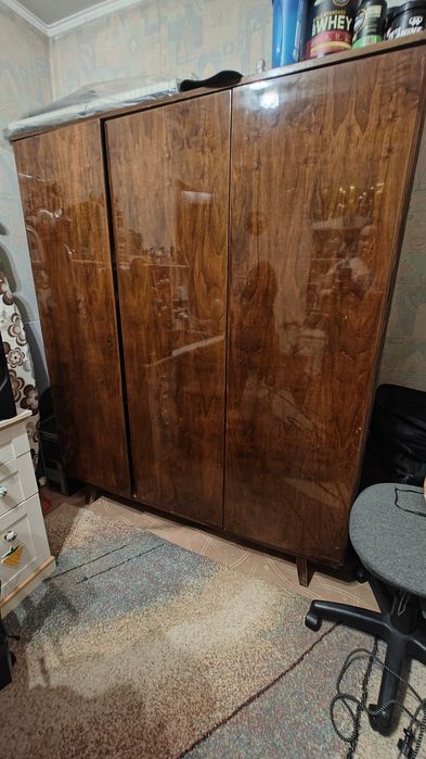 Продам шкаф, срочно