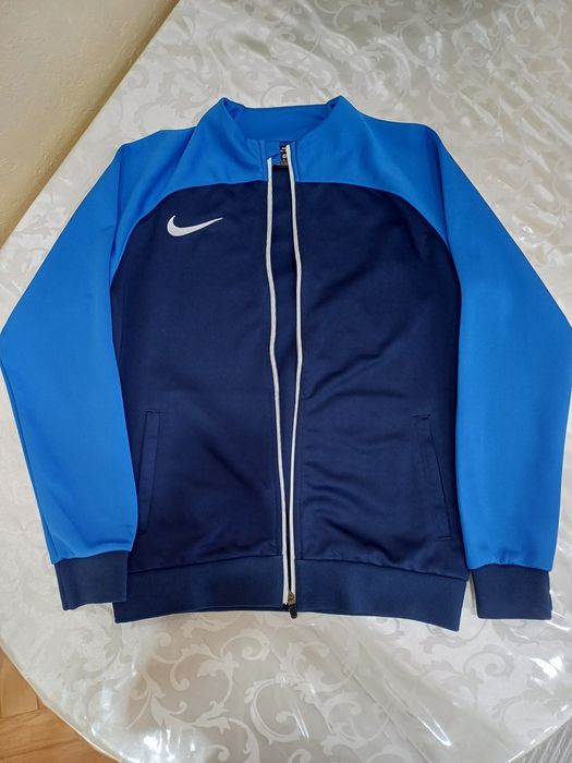 Футбольная экипировка Nike