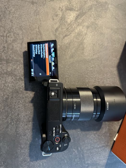 Camera Sony zv e10 / obiectiv 50mm f1.8 sony