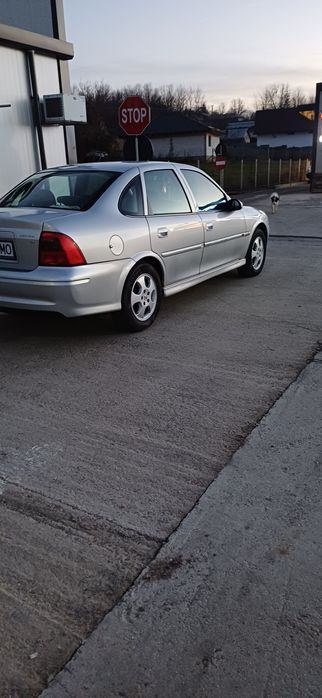 Opel Vectra b 18 benzină