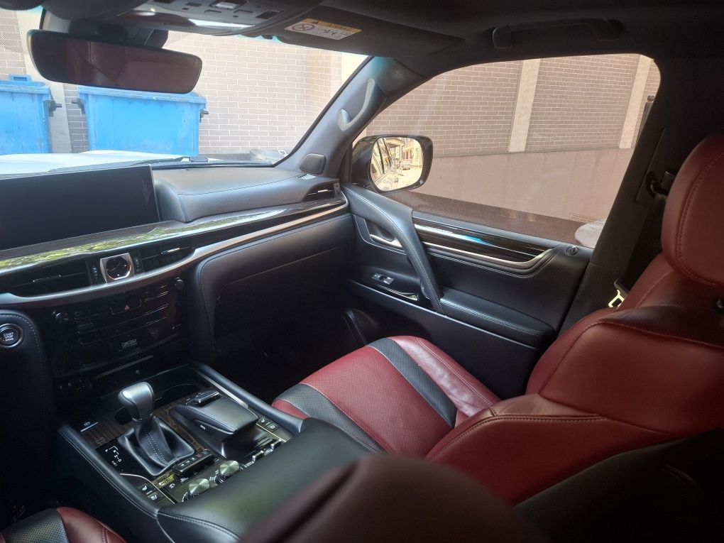 Lexus LX 570   СУПЕР. СПОРТ Нахтга. сотилади.