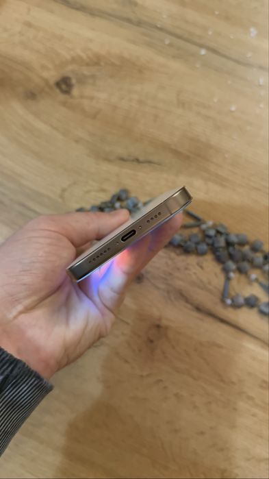 To’liq o’qing Iphone 16 PRO MAX ёмкость 100% simkarta ishlamidi