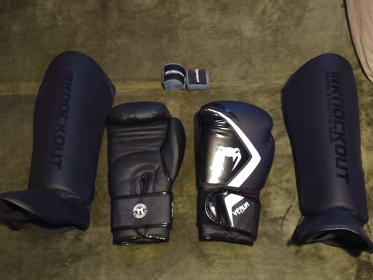 Echipament kickbox nou