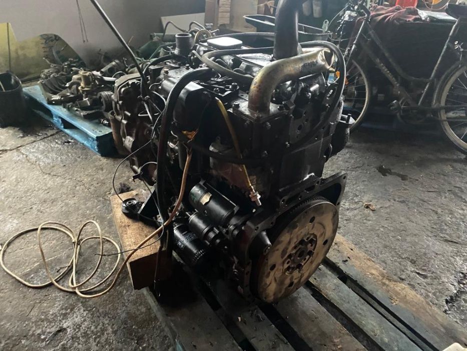 Motor Perkins buldoexcavator JCB 3CX , JCB 4CX