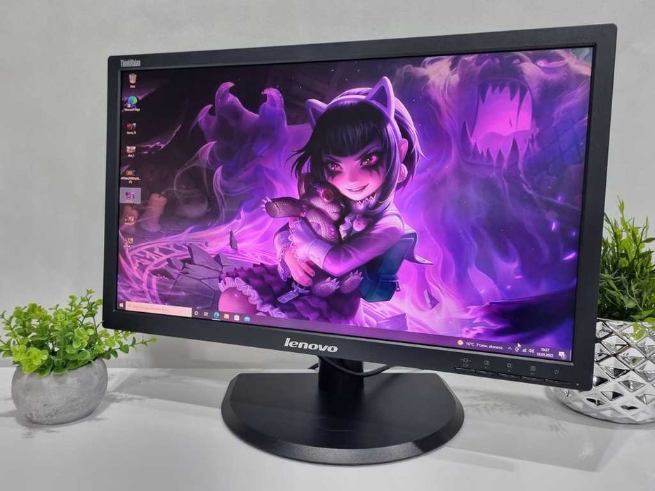 Перфектен 23" LED монитор Lenovo