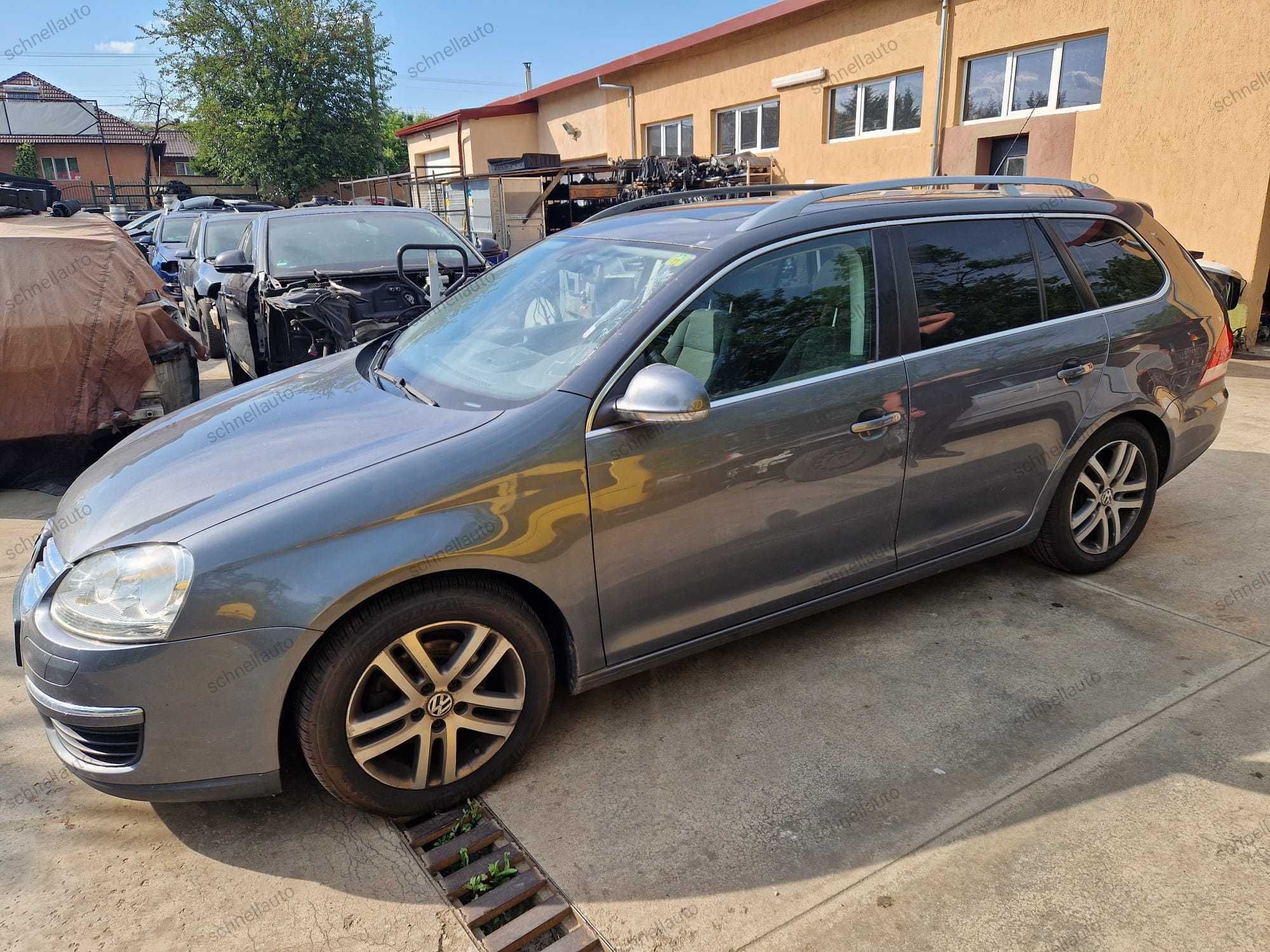 Dezmembrez VW Golf 5 combi 1.9 tdi disponibil orice piesa