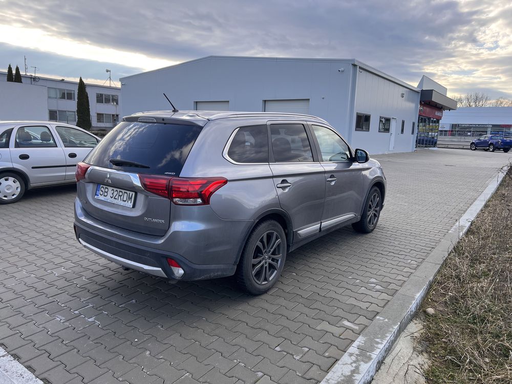 Mitsubishi Outlander 2015 4x4 Euro 6 7 locuri 2,2D