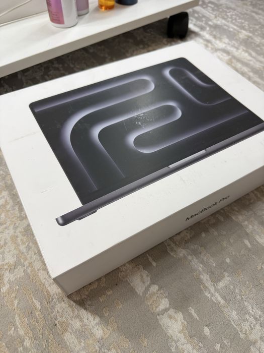 Apple MacBook Pro 14 M4PRO 24/1TB новый.