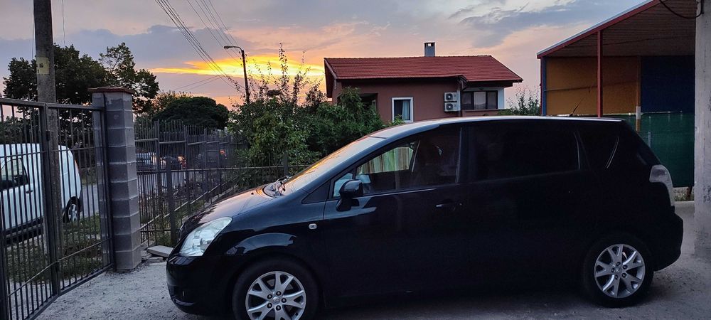 toyota corolla verso