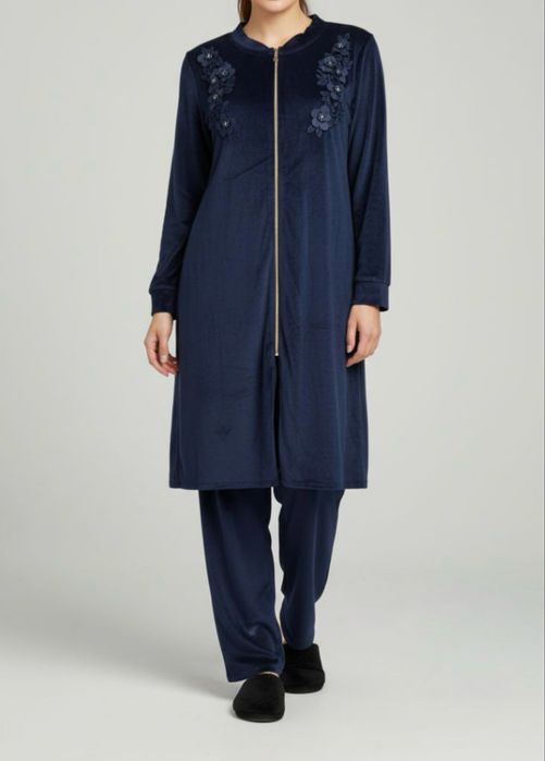 Продается халаты со штанами маленькие размеры